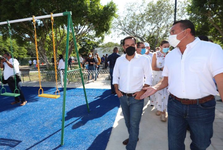 Mauricio Vila y Renán Barrera entregan obras en Noc-Ac